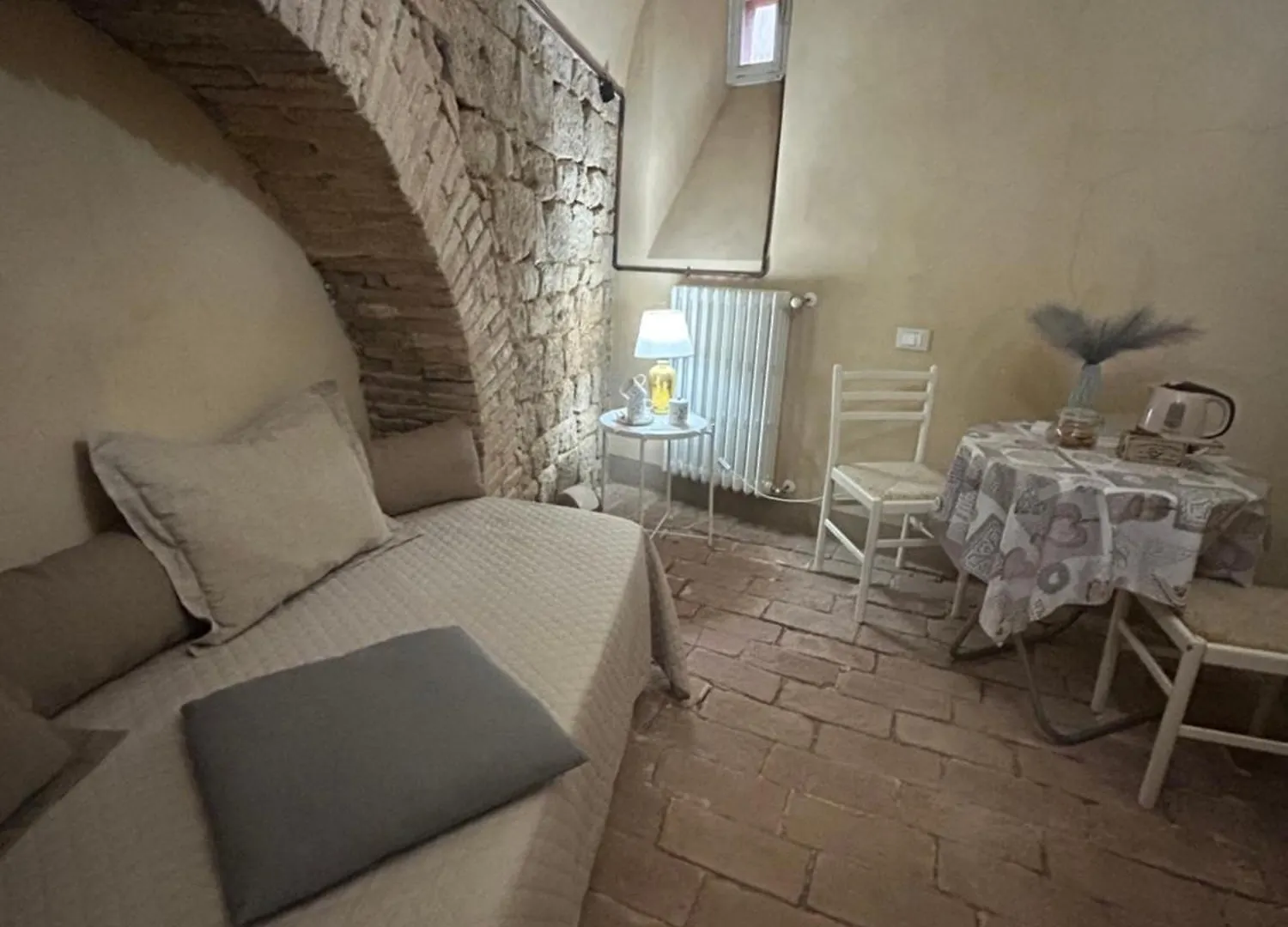 ベッド・アンド・ブレックファスト Il Giardino Segreto B&B ヴォルテッラ